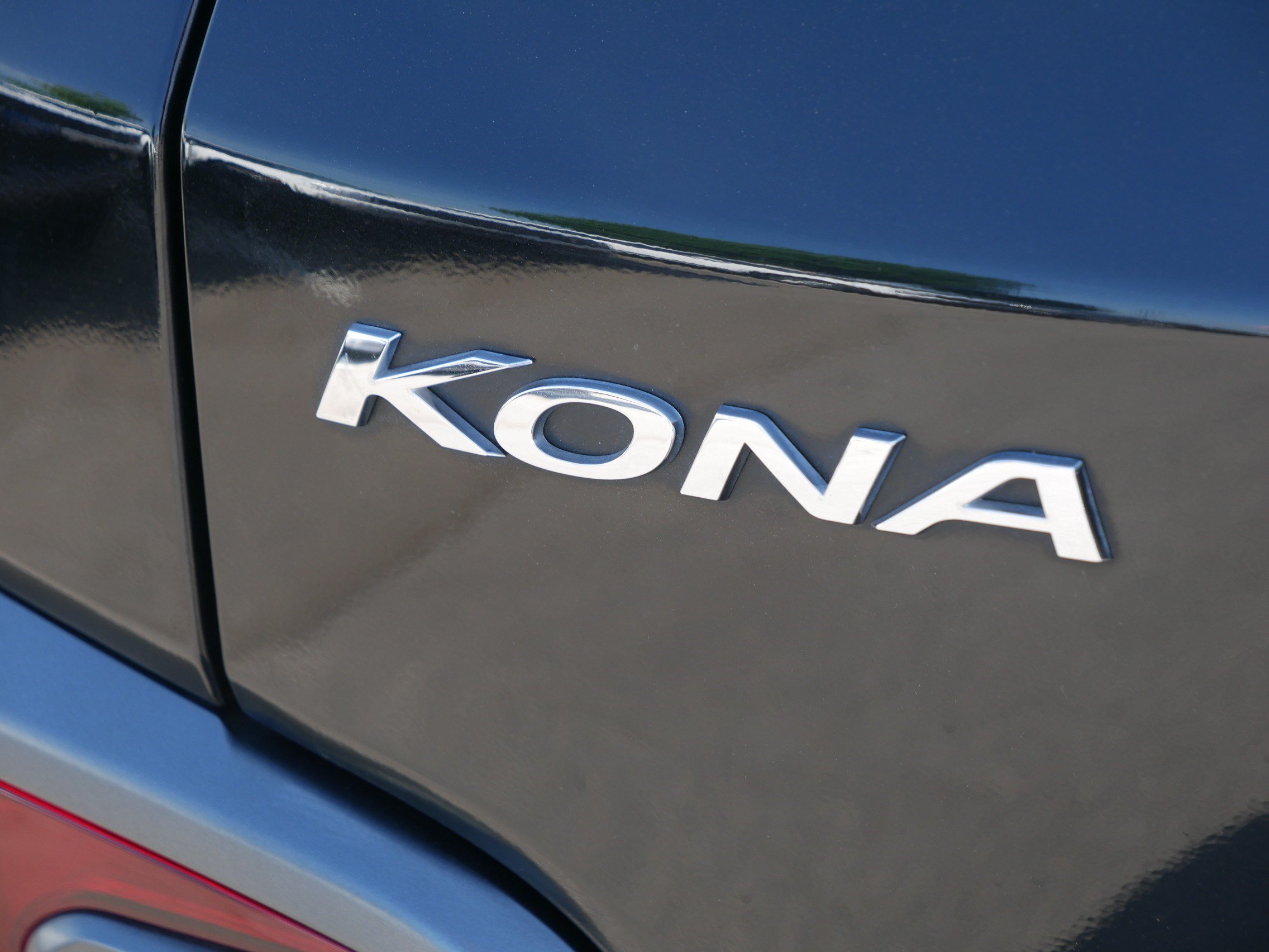 Used 2020 Hyundai Kona Limited AWD/4WD image 5