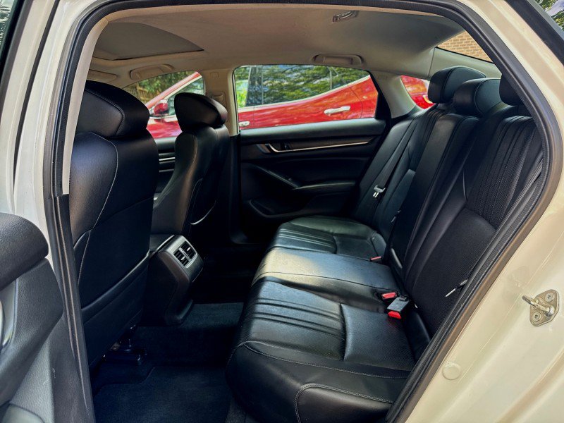 Used 2018 Honda Accord EX-L image 33