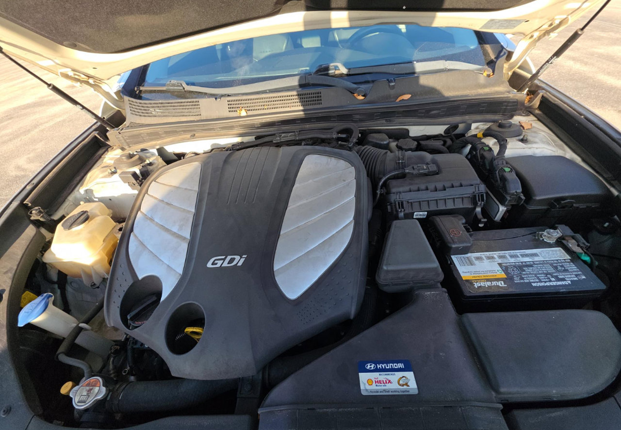 Used 2014 Hyundai Azera Limited image 16