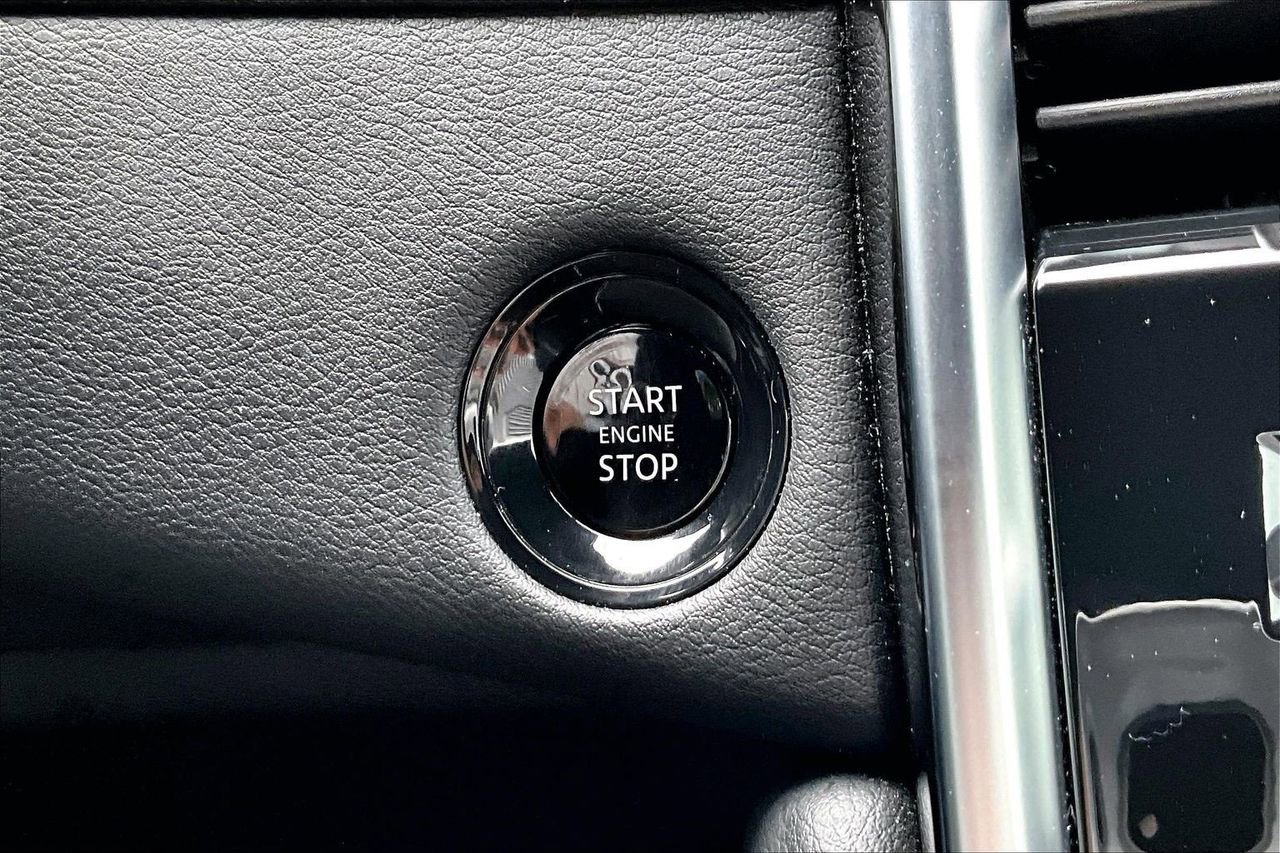Used 2025 Nissan Armada SL w/ Captain's Chari Seat Package AWD/4WD image 28