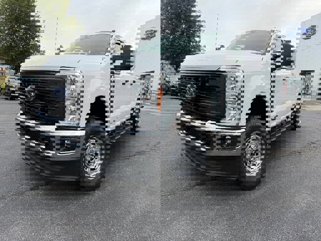 New 2026 Ford F350 XL w/ XL Chrome Package image 6