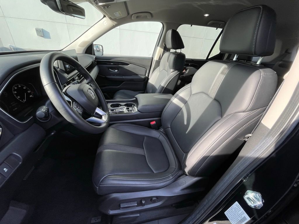 Certified 2025 Honda Pilot EX-L image 27
