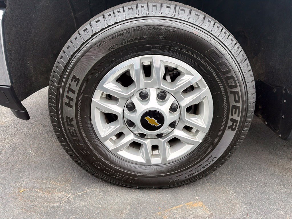 Used 2026 Chevrolet Silverado 2500 LT AWD/4WD image 32