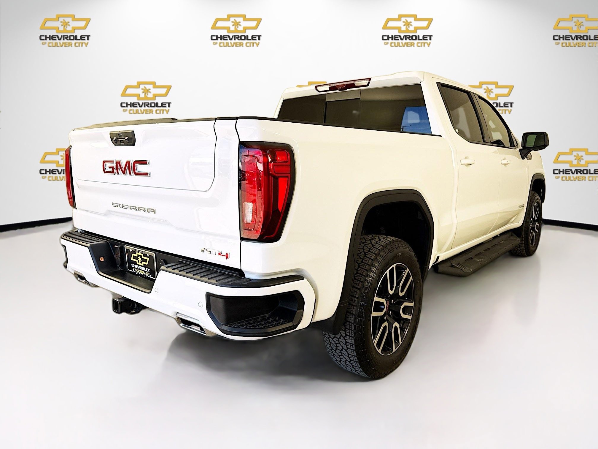 Used 2026 GMC Sierra 1500 AT4 w/ AT4 Premium Package AWD/4WD image 7