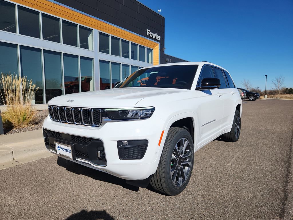 New 2025 Jeep Grand Cherokee Overland w/ Trailer Tow Package AWD/4WD image 1