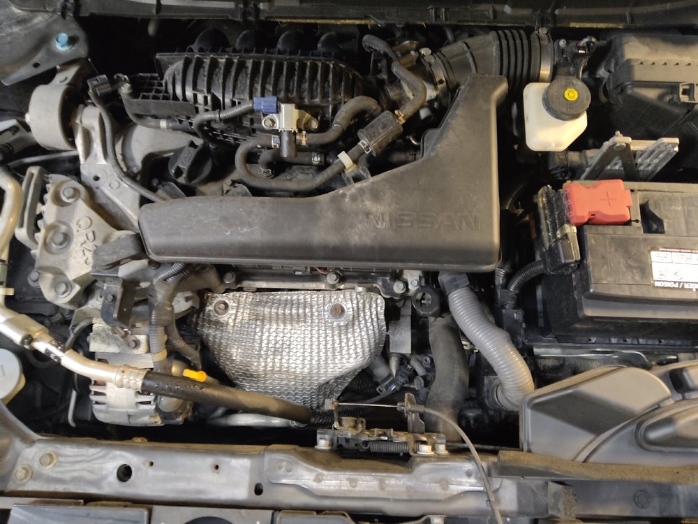 Used 2020 Nissan Rogue S FWD image 30