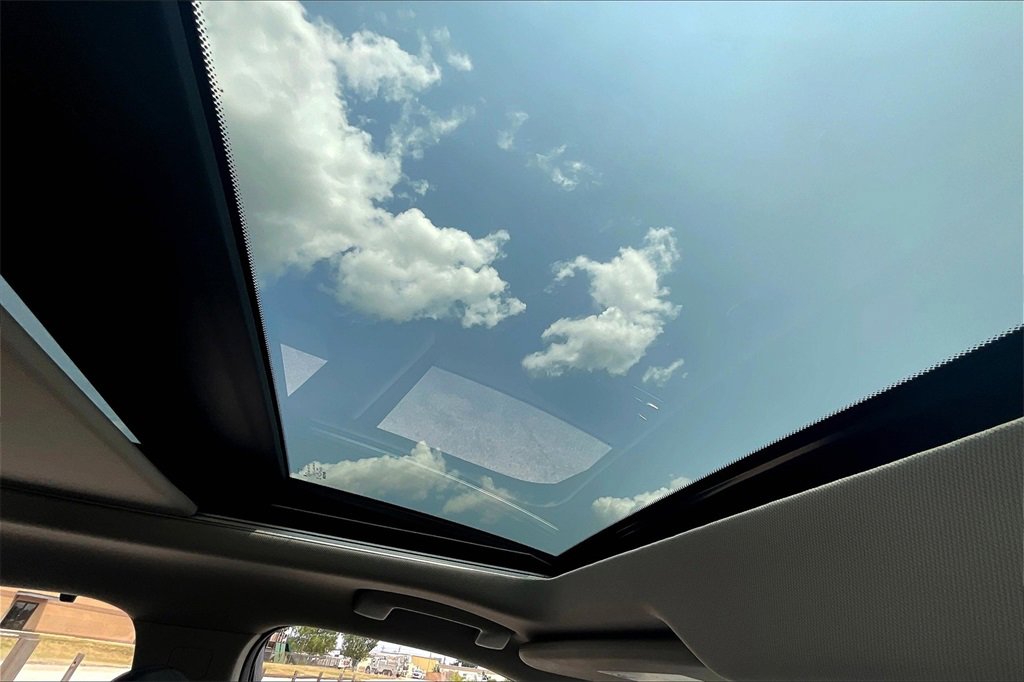 Used 2021 Nissan Rogue SV w/ Premium Package image 20