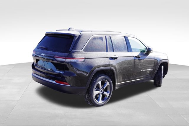 New 2026 Jeep Grand Cherokee Limited w/ Trailer Tow Package AWD/4WD image 3