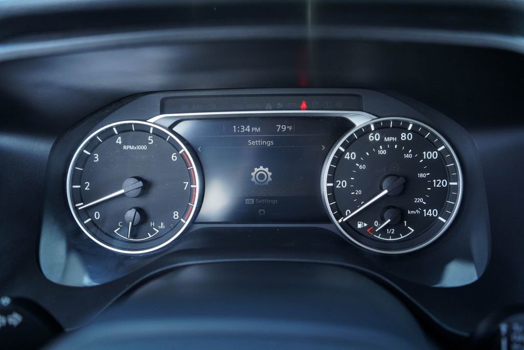 Used 2025 Nissan Rogue S image 5