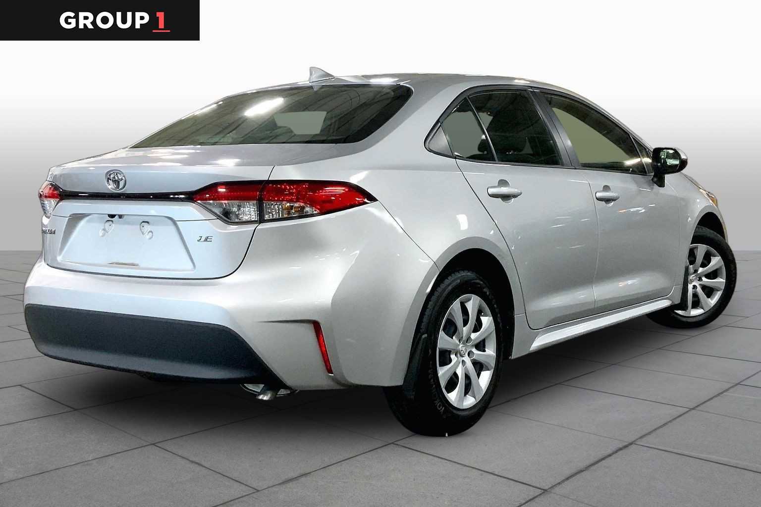 Used 2023 Toyota Corolla LE w/ Carpet Mat Package (TMS) FWD image 13