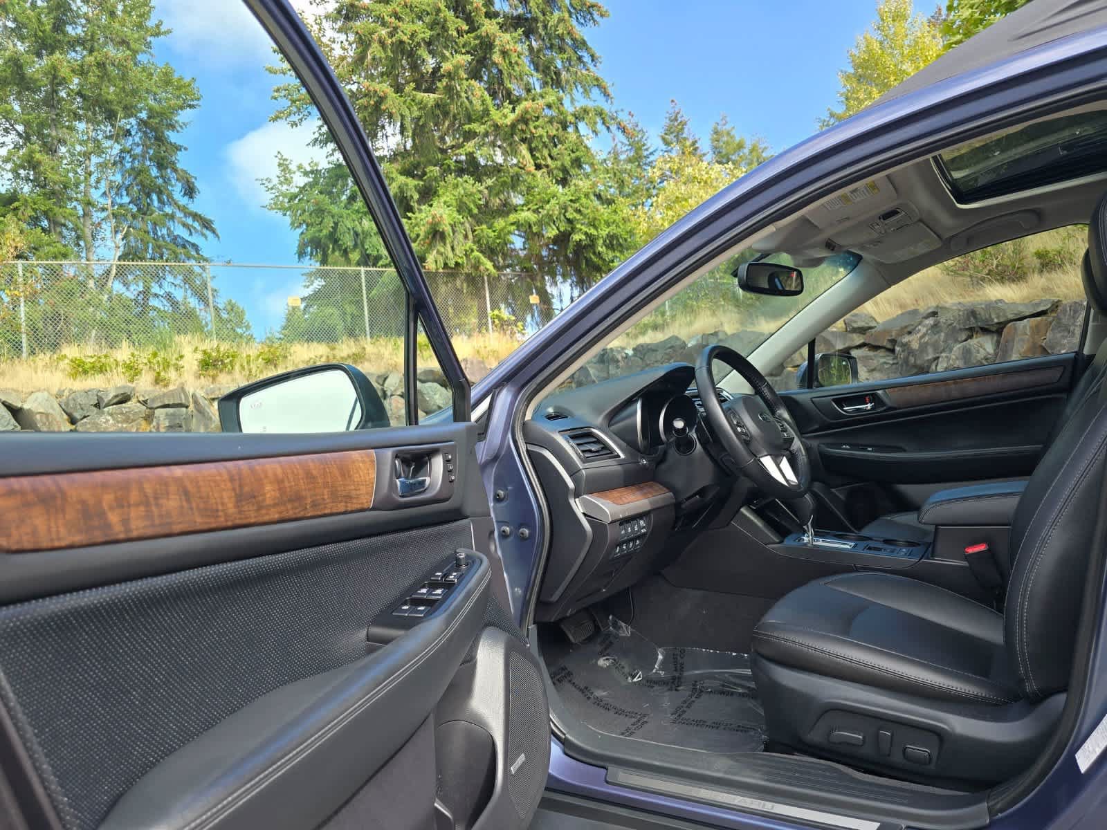 Used 2016 Subaru Outback 2.5i Limited AWD/4WD image 22