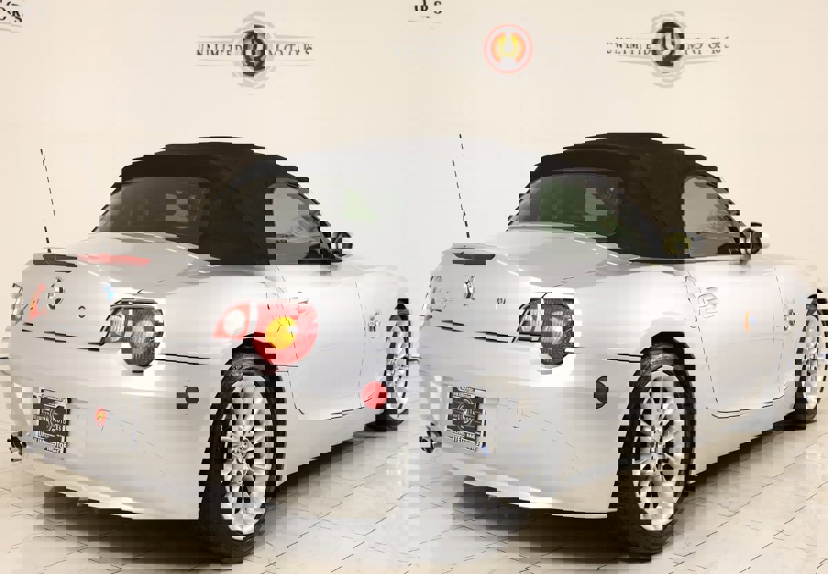 Used 2004 BMW Z4 2.5i image 30