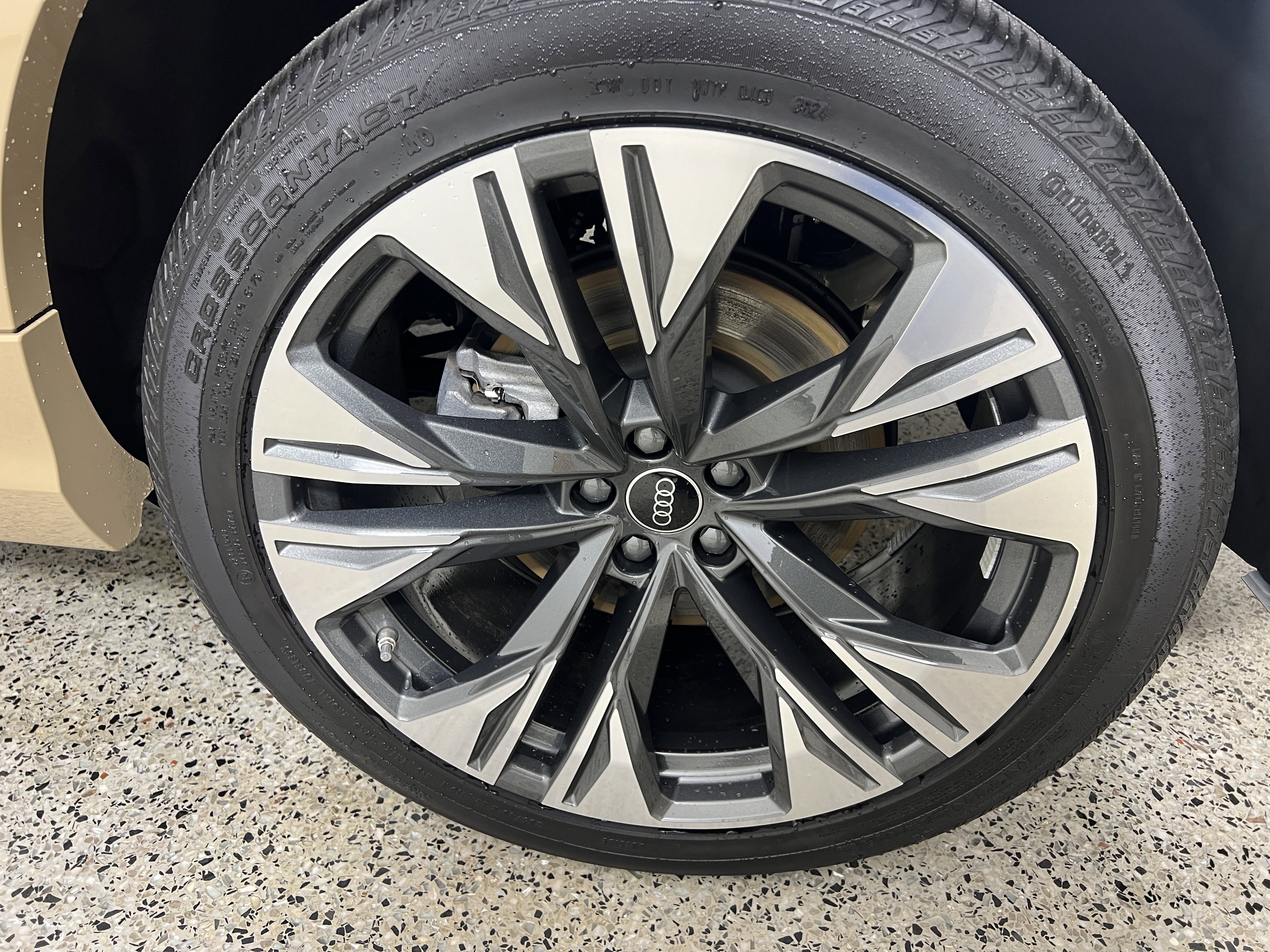 Certified 2025 Audi Q8 Premium Plus w/ Premium Plus Package AWD/4WD image 29