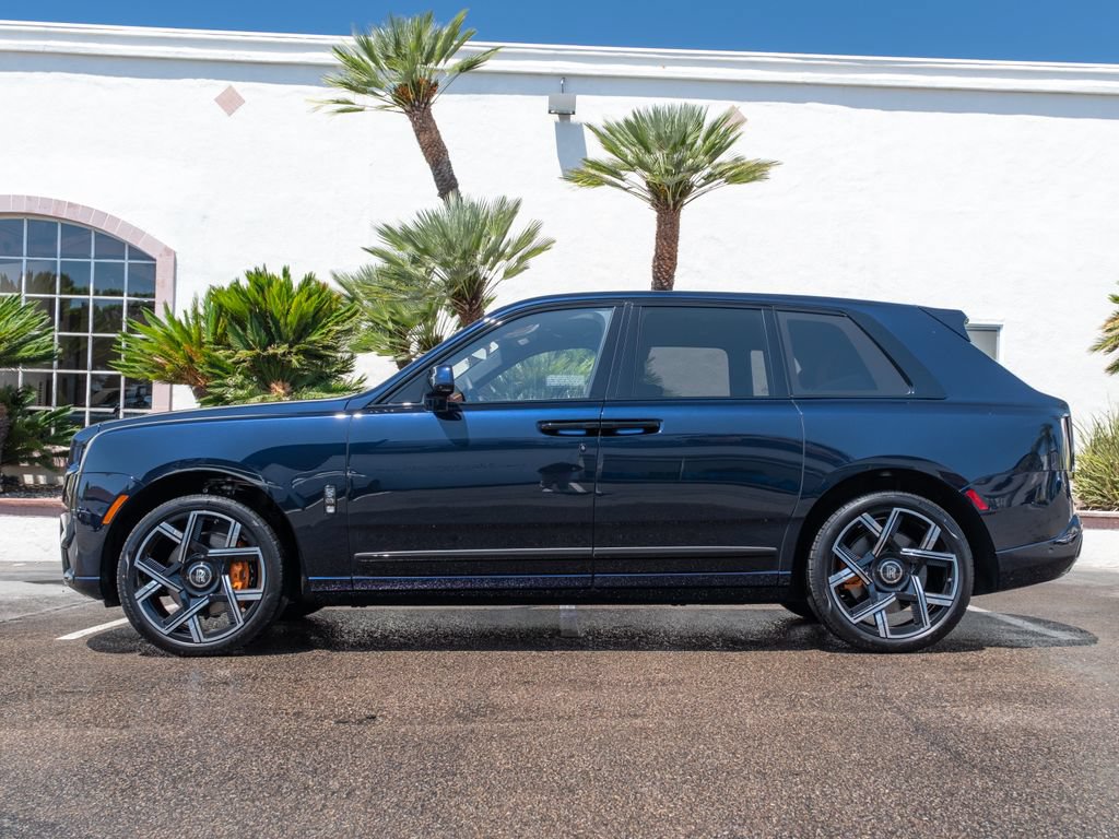 New 2027 Rolls-Royce Cullinan Black Badge AWD/4WD image 3