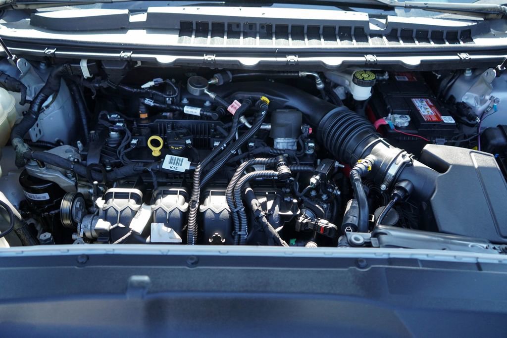 Used 2021 Ford Edge Titanium FWD image 34