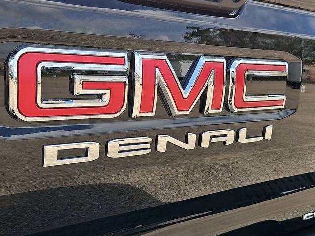 New 2026 GMC Canyon Denali image 8