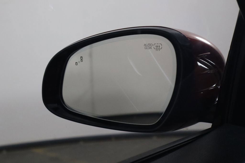 Used 2022 Genesis G70 3.3T image 42