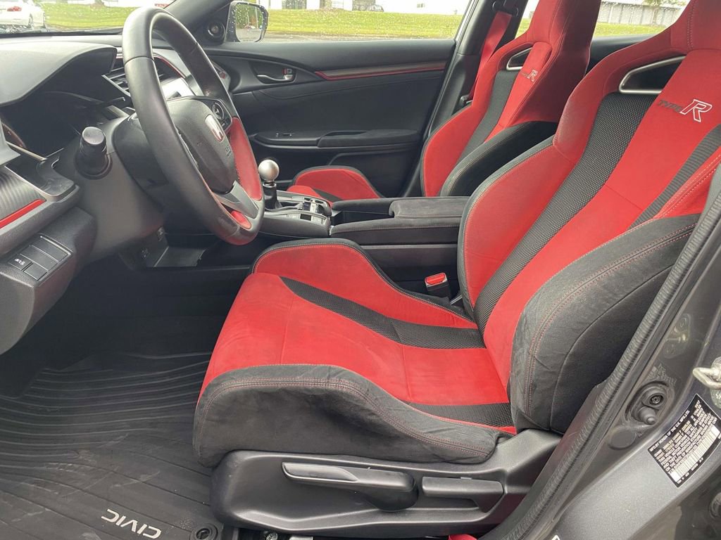 Used 2017 Honda Civic Type R image 11
