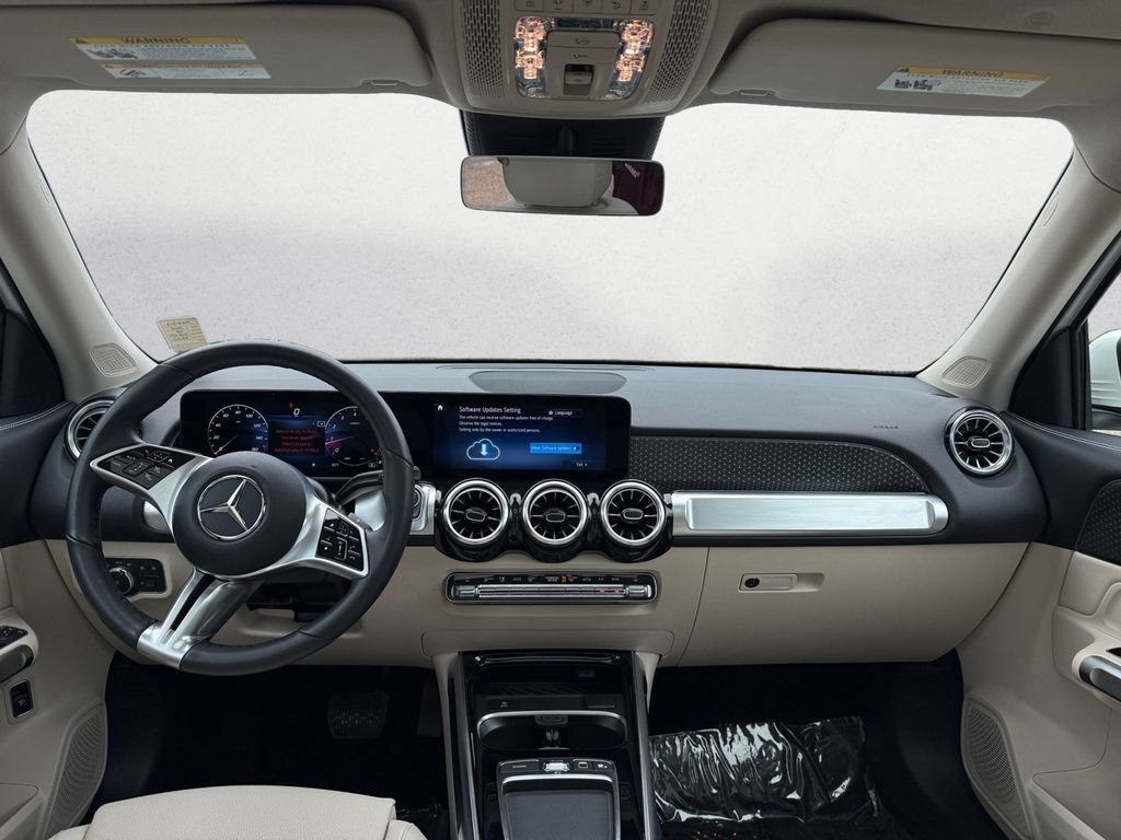 Certified 2025 Mercedes-Benz GLB 250 image 9
