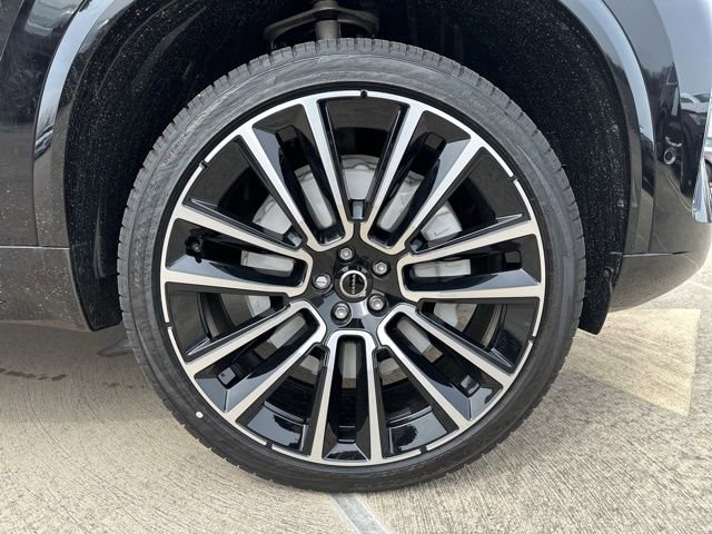 New 2026 Volvo XC90 B6 Plus w/ Protection Package Premier image 9
