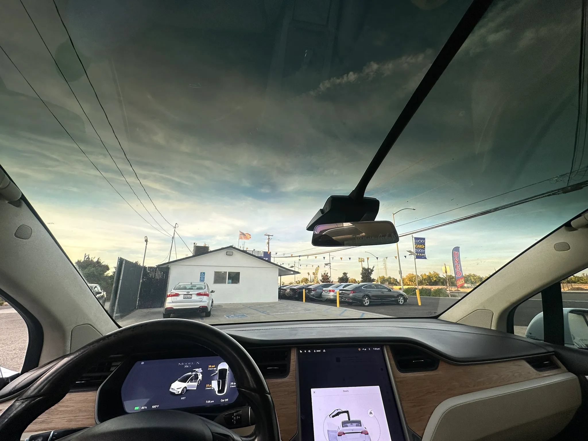 Used 2018 Tesla Model X 75D AWD/4WD image 31