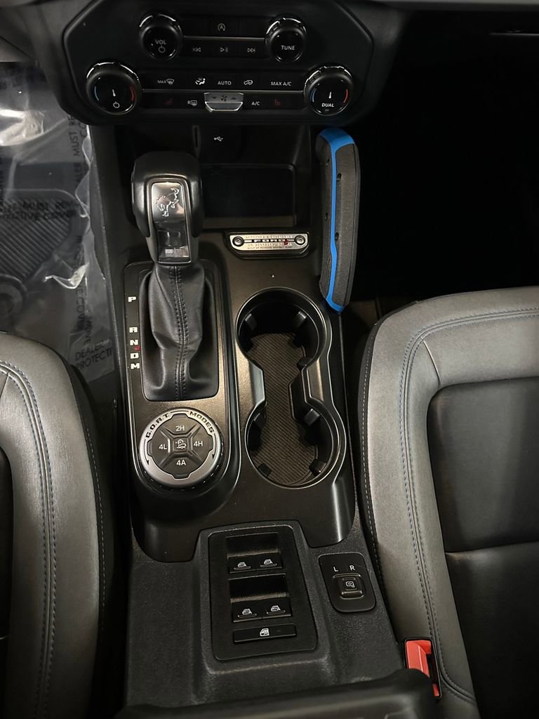 Used 2022 Ford Bronco Black Diamond image 17