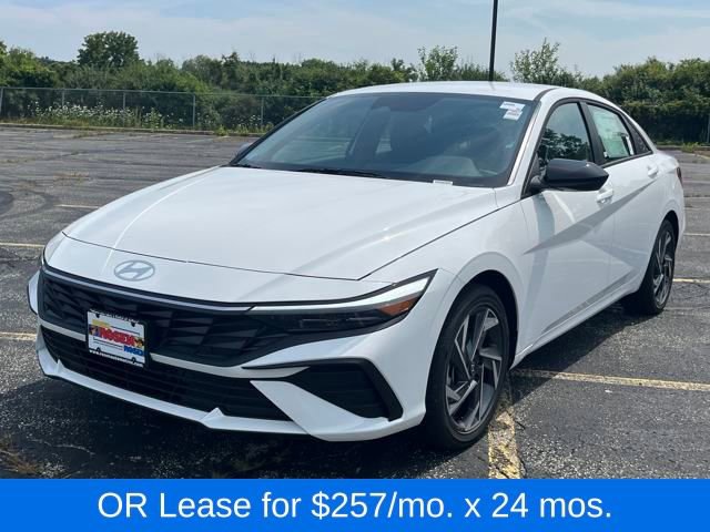 New 2025 Hyundai Elantra SEL image 1