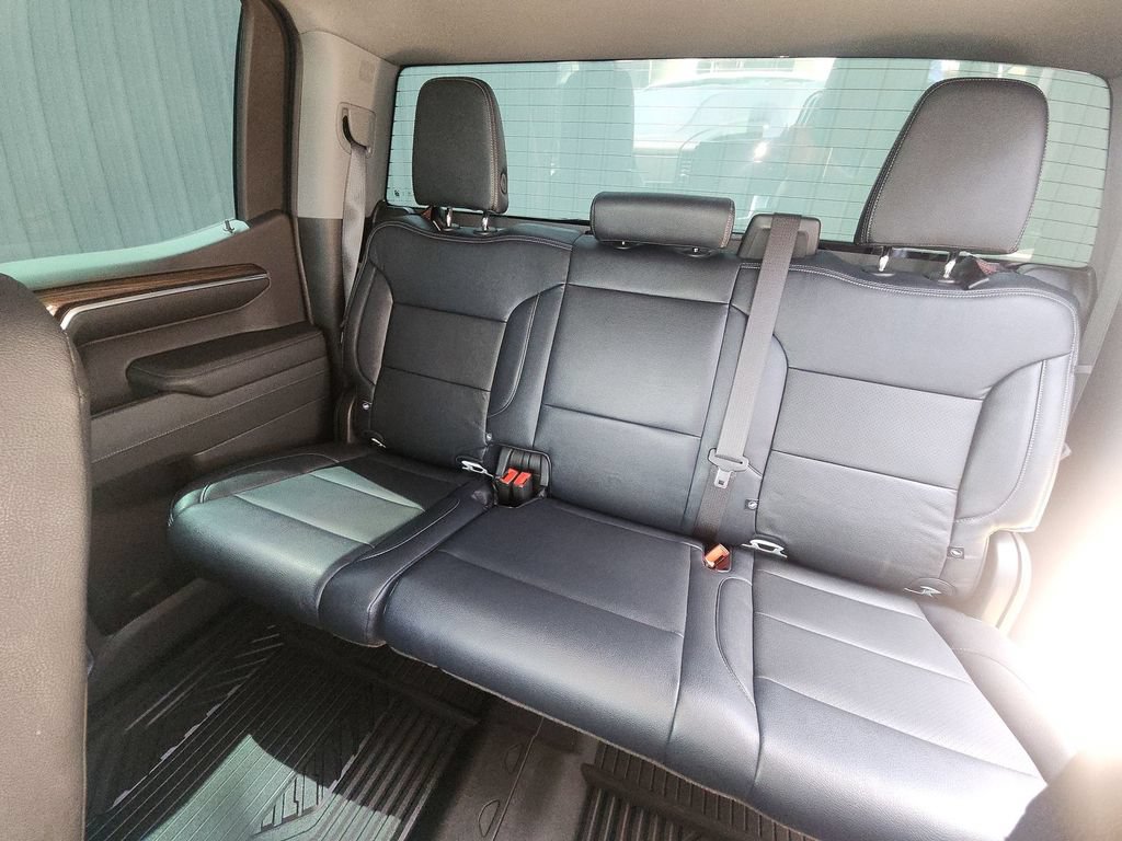 Used 2024 Chevrolet Silverado 1500 RST AWD/4WD image 29