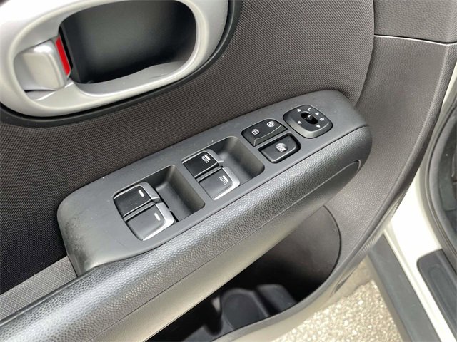 Used 2017 Kia Soul + w/ Designer's Package image 18