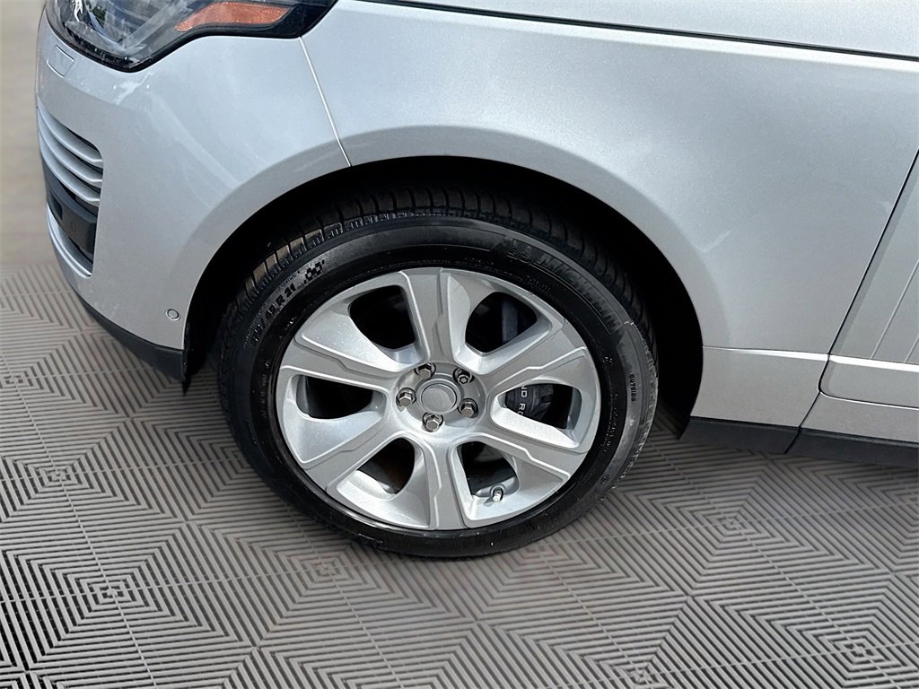 Used 2019 Land Rover Range Rover Supercharged image 35