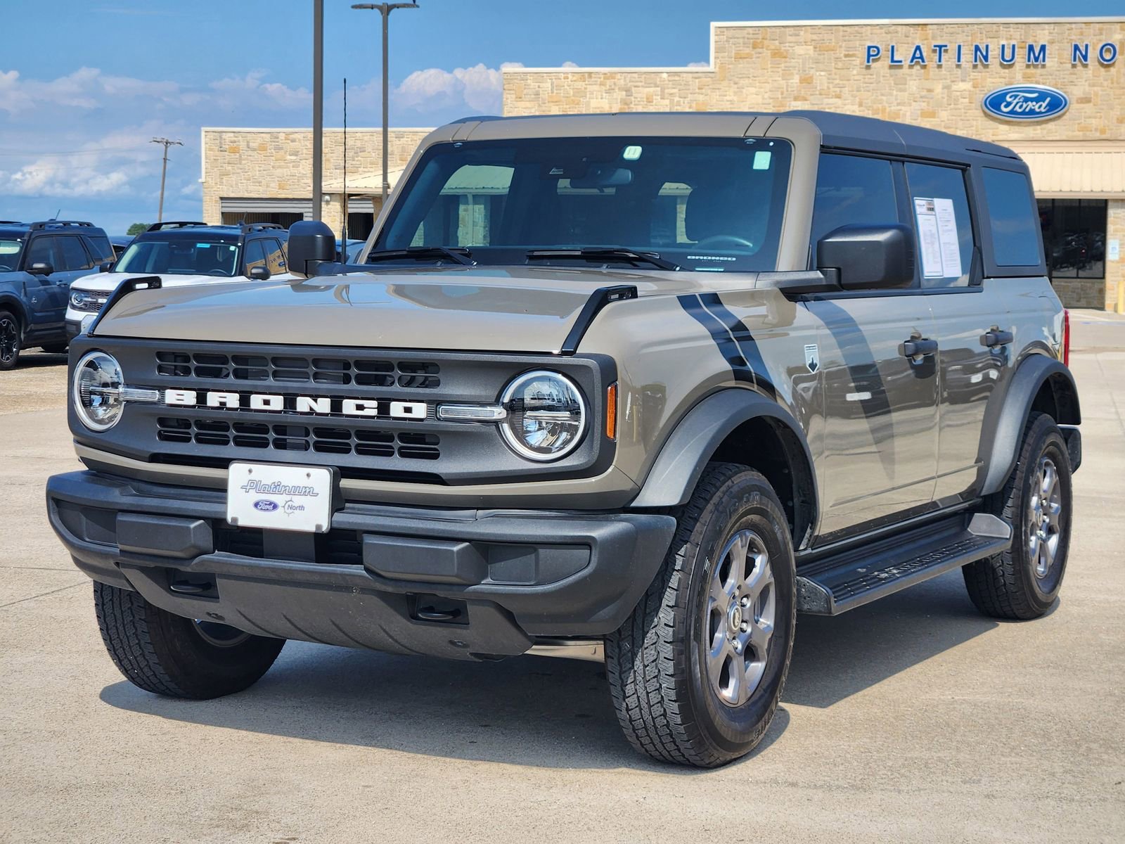 Used 2025 Ford Bronco Big Bend AWD/4WD image 2