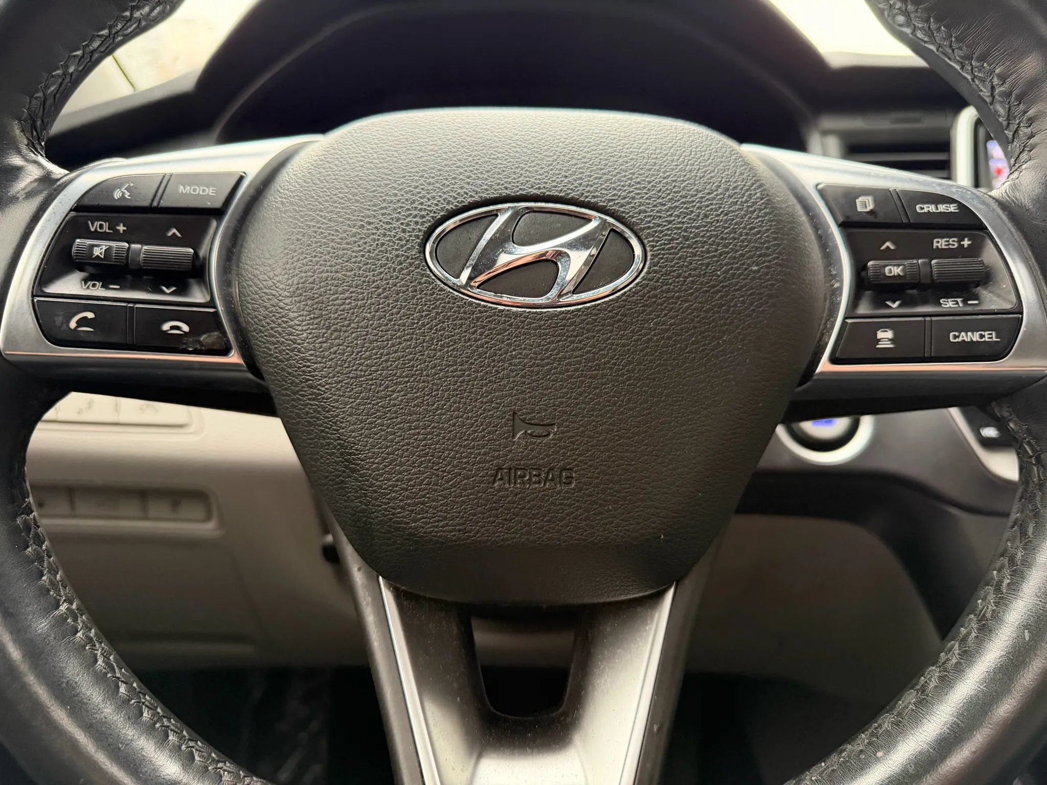 Used 2018 Hyundai Sonata Limited w/ Limited Ultimate Package 03 FWD image 17