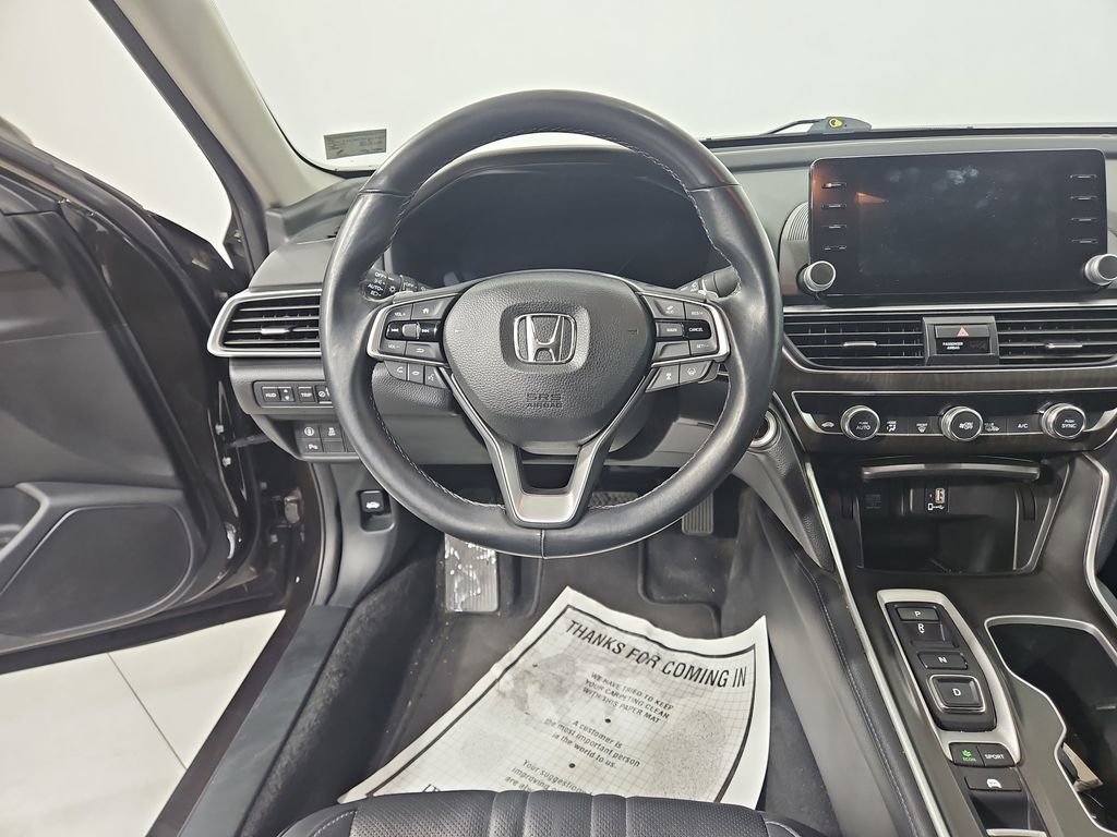 Used 2018 Honda Accord Touring image 13