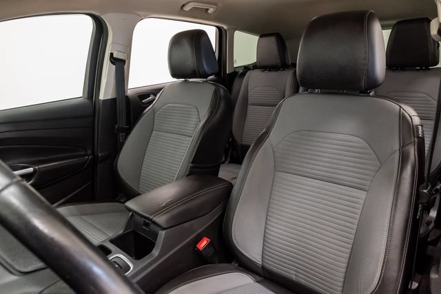 Used 2017 Ford Escape SE w/ SE Sport Appearance Package AWD/4WD image 9