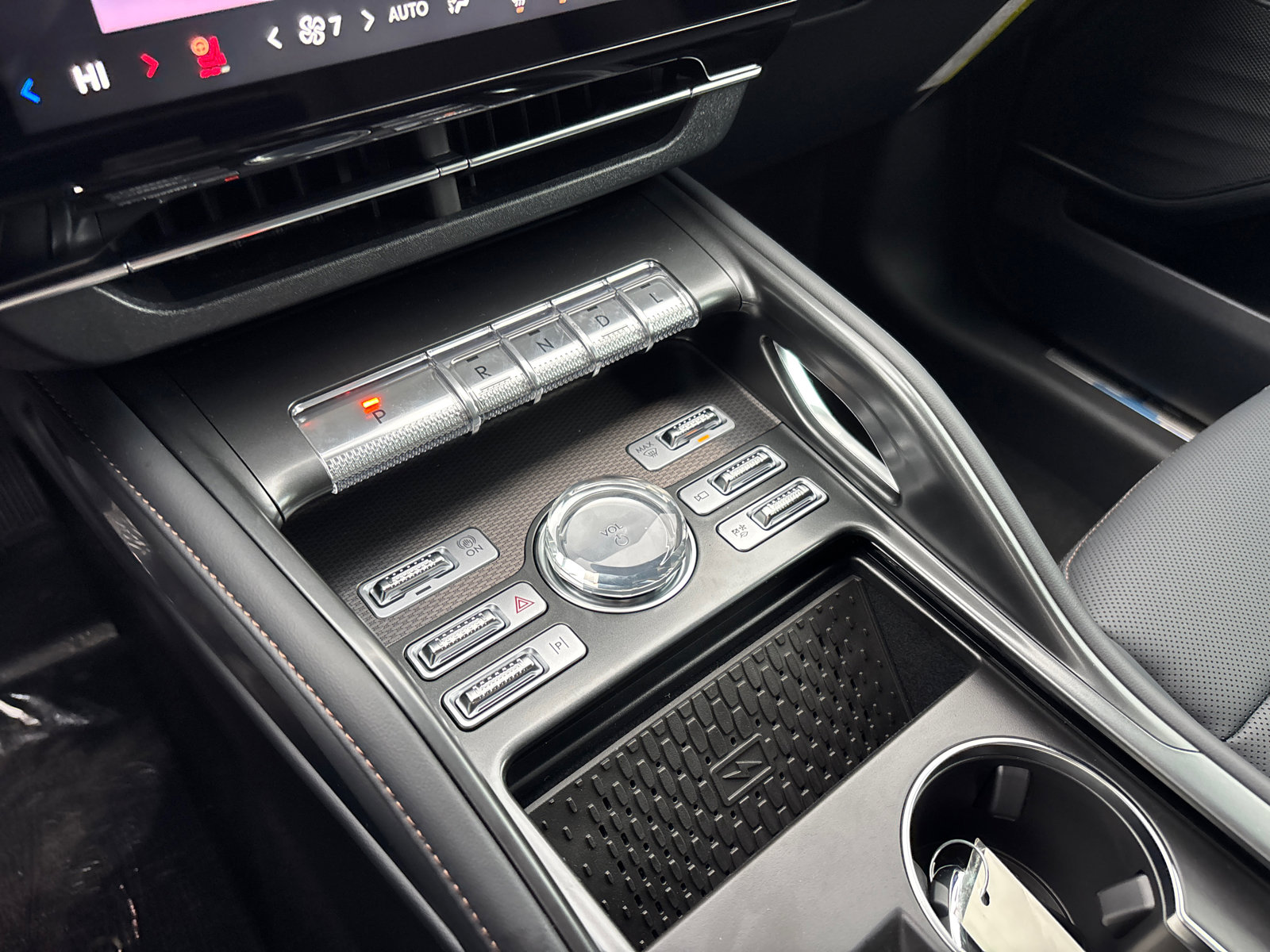 New 2026 Lincoln Nautilus Premier image 24