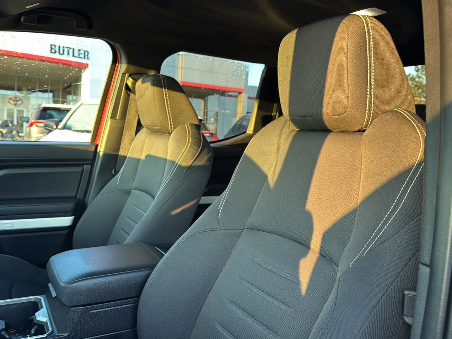 Used 2024 Toyota Tacoma TRD Off-Road image 25