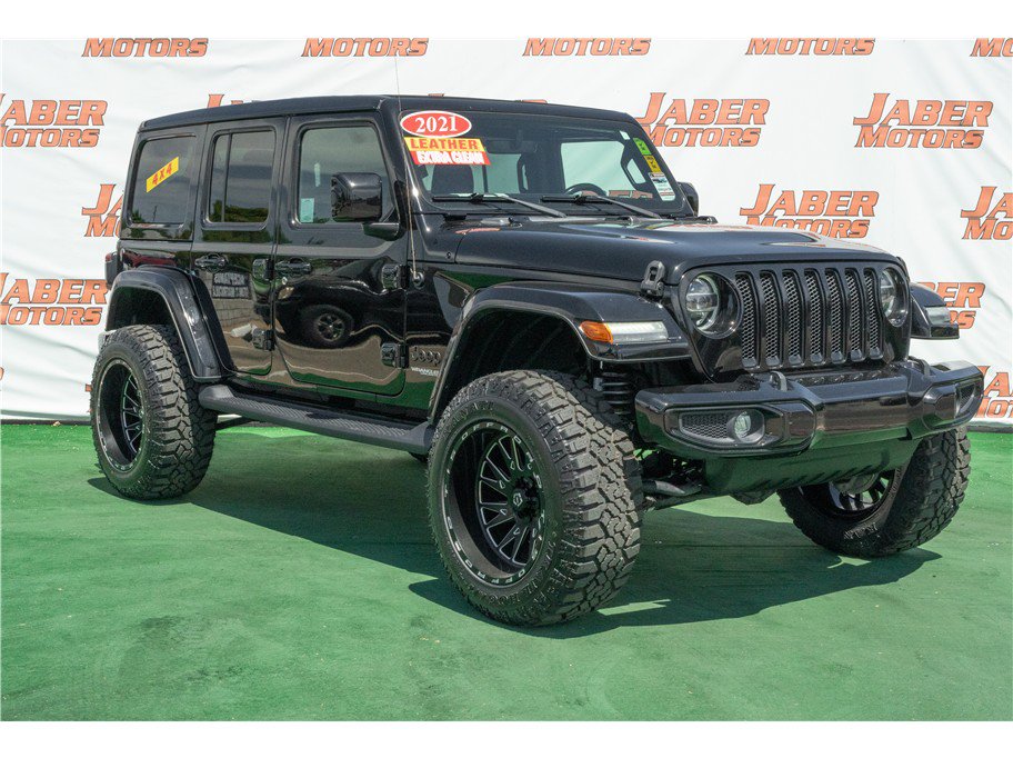 Used 2021 Jeep Wrangler Unlimited Sahara AWD/4WD image 1