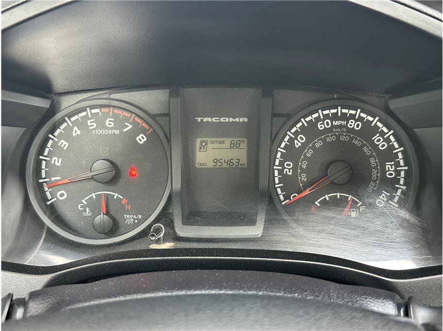 Used 2016 Toyota Tacoma SR w/ SR Convenience Package AWD/4WD image 20