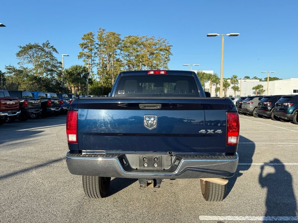 Used 2018 RAM 2500 Tradesman w/ Chrome Appearance Group AWD/4WD image 4