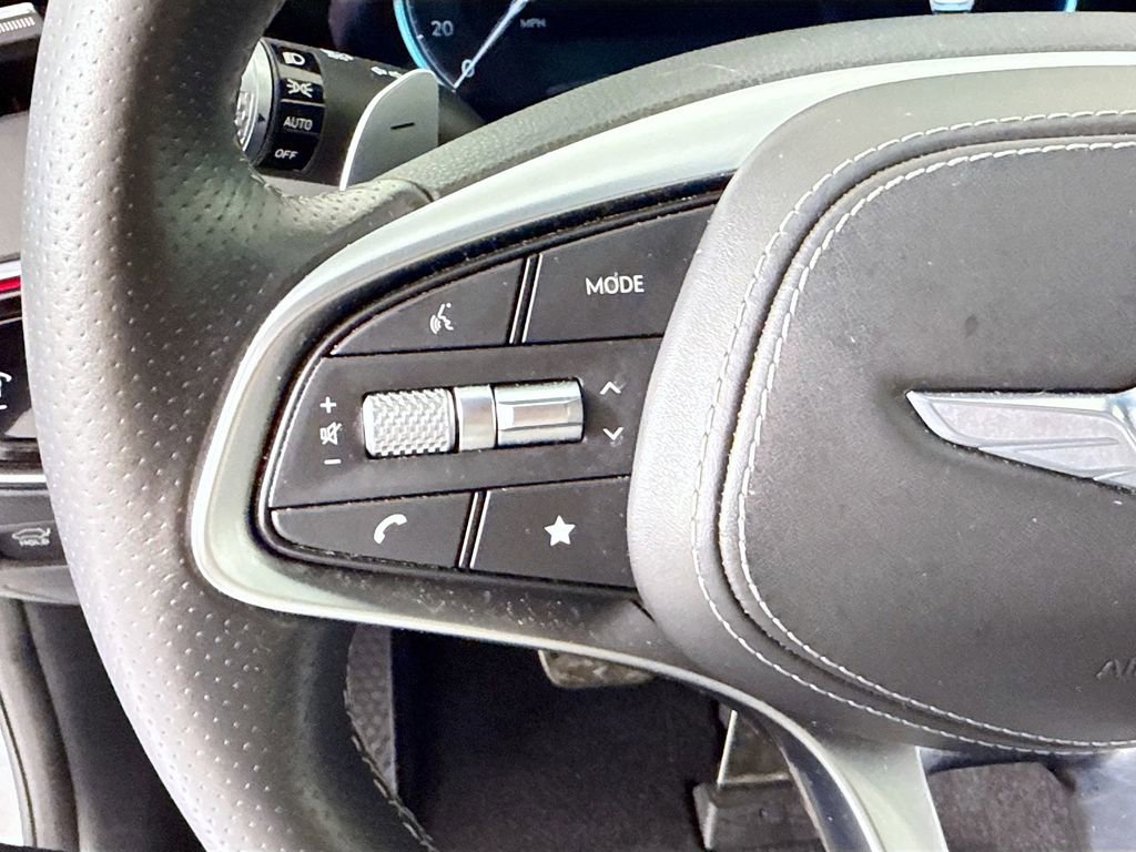 Used 2024 Genesis GV70 2.5T w/ Sport Prestige Package AWD/4WD image 11