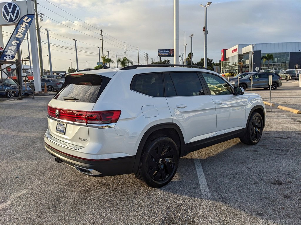 New 2026 Volkswagen Atlas SE image 9