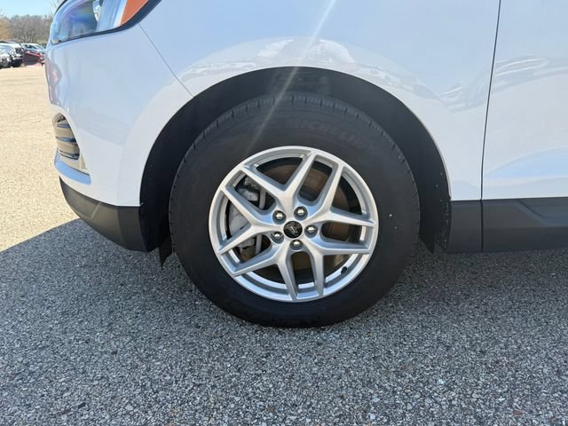 Used 2024 Ford Edge SEL w/ Convenience Package AWD/4WD image 8