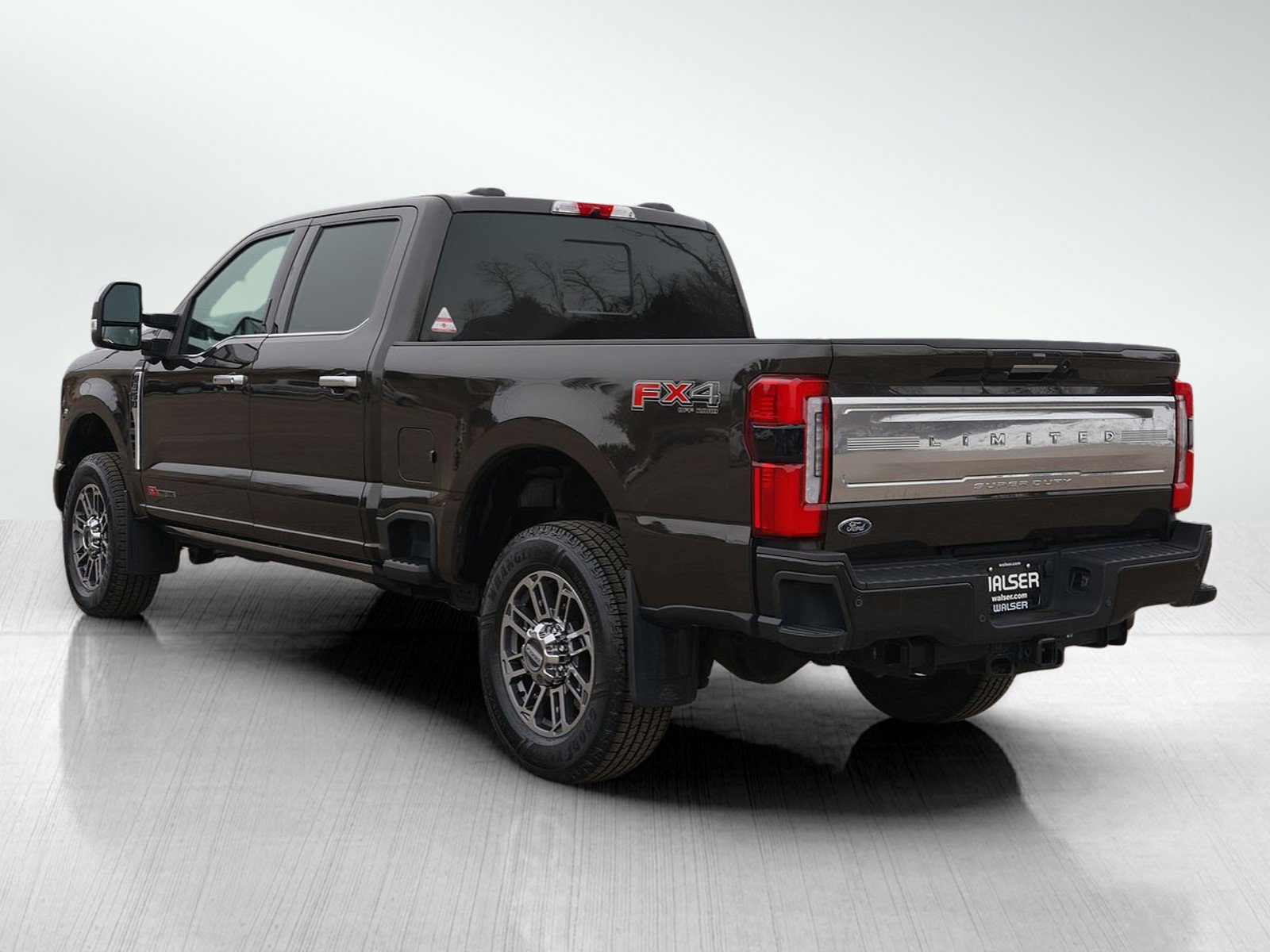 Used 2024 Ford F350 Limited w/ FX4 Off-Road Package AWD/4WD image 4