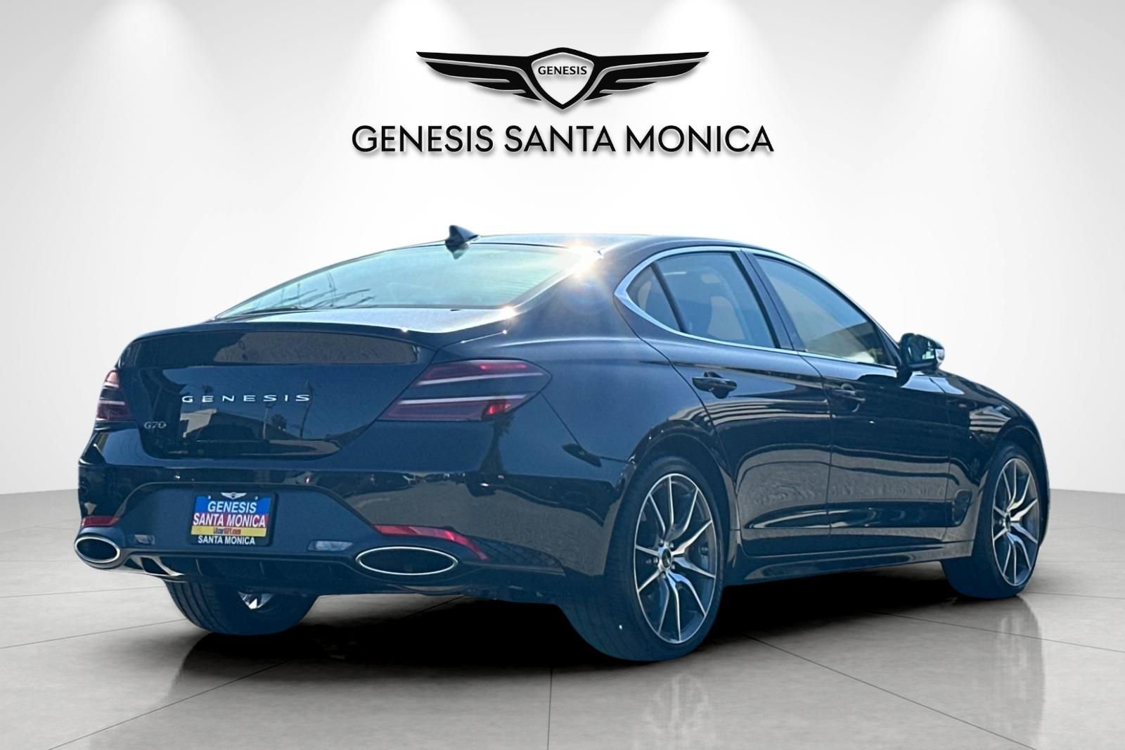 Used 2026 Genesis G70 2.5T Prestige image 5