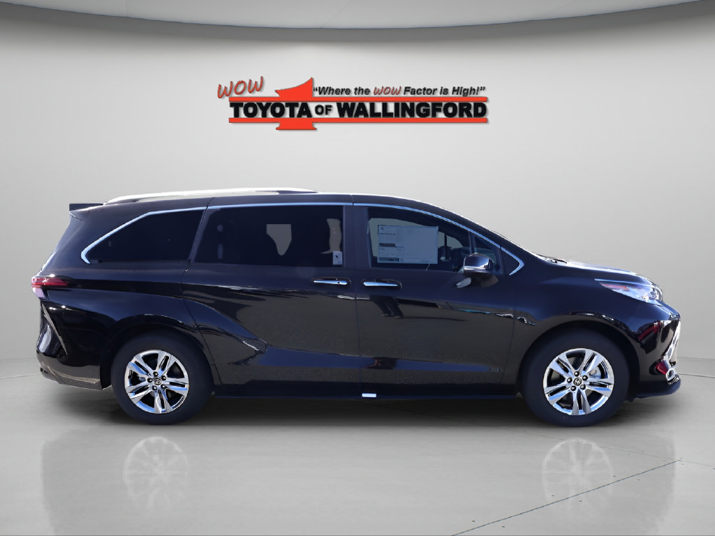 New 2026 Toyota Sienna Limited AWD/4WD image 4