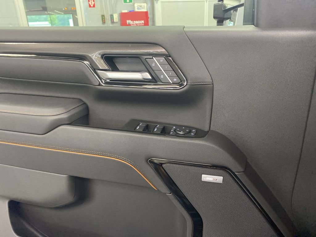 New 2025 GMC Sierra 3500 AT4 w/ AT4 Premium Plus Package image 24