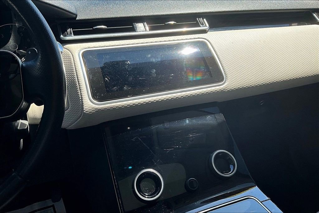 Used 2019 Land Rover Range Rover Velar S AWD/4WD image 9