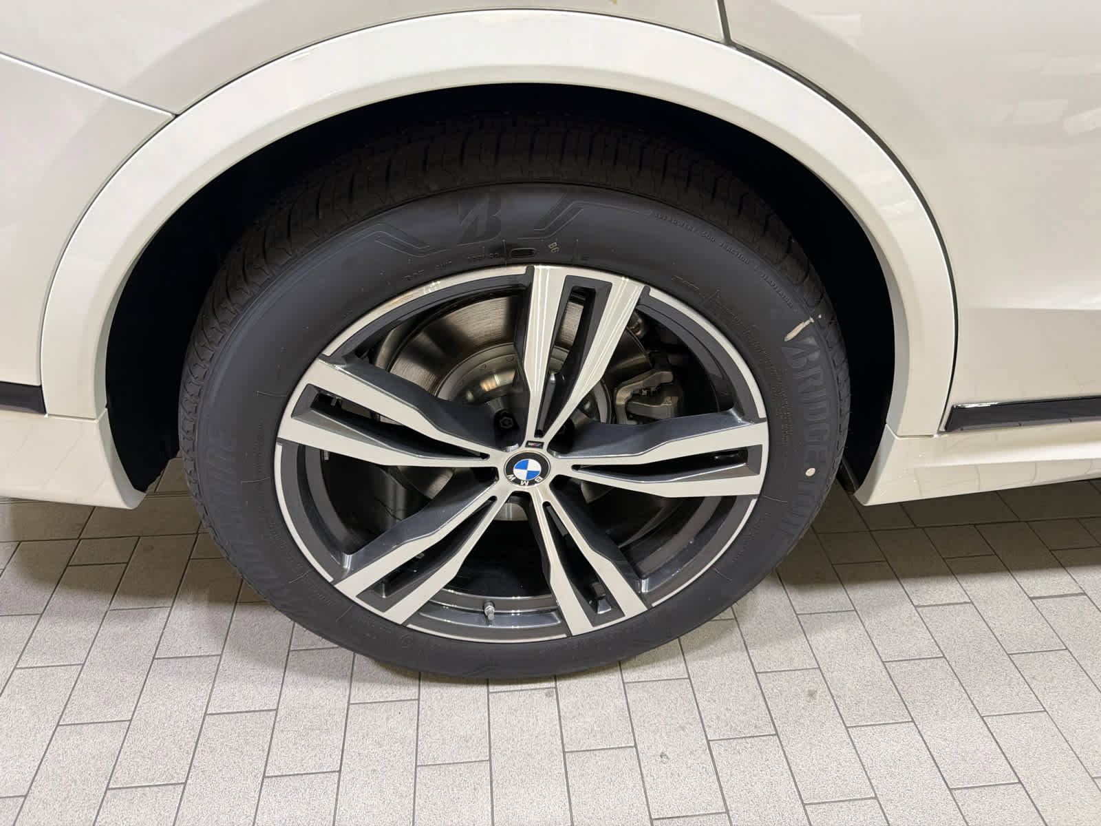 New 2026 BMW X7 xDrive40i w/ M Sport Package image 7