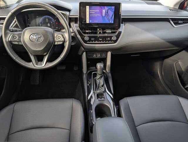 Used 2024 Toyota Corolla Cross XLE w/ Convenience Package FWD image 11