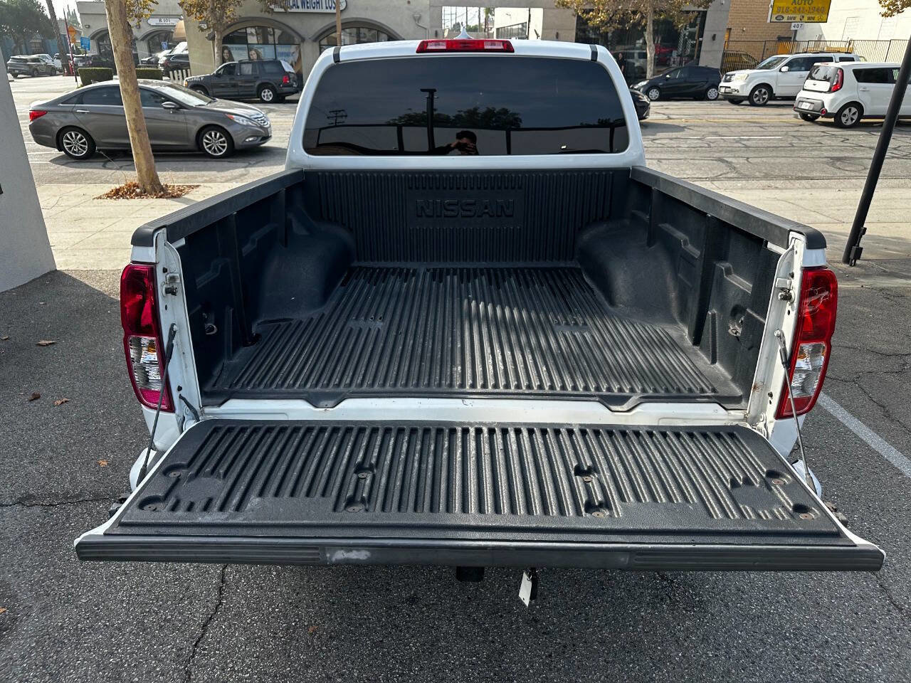 Used 2012 Nissan Frontier SV w/ Sport Appearance Pkg image 42